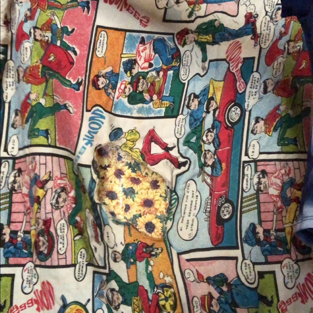 Comic shawl - Picture 2 of 4